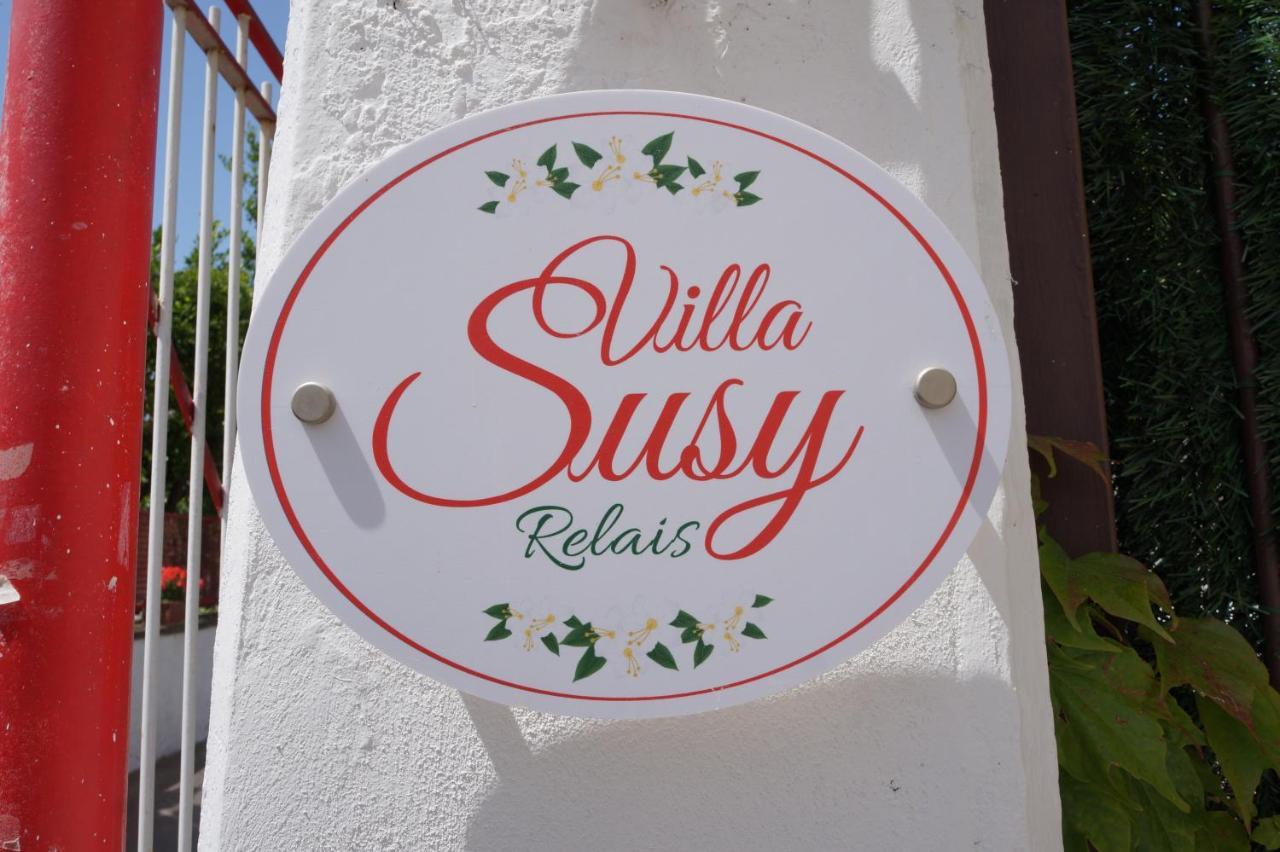 Villa Susy Relais Сант'Анджелло Экстерьер фото